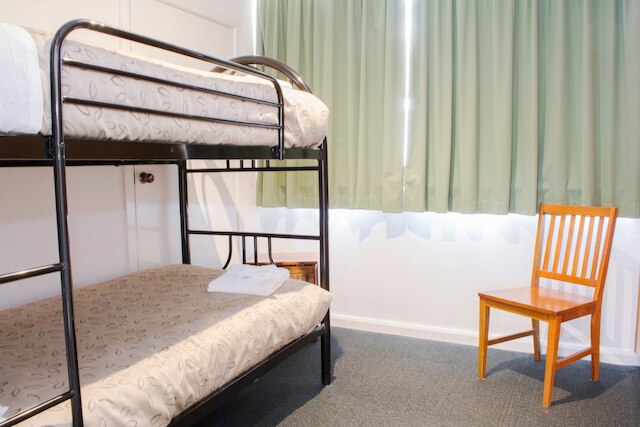 アレクサンダー モーター イン & アパートメンツ