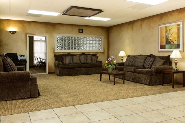 エンジェル イン ニア IMAX、ア ワイナム バイ トラベロッジ