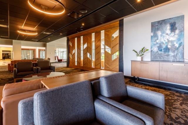 フォーポイントバイシェラトン・レヴィ・コンベンションセンター