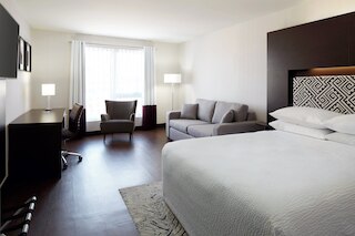 フォーポイントバイシェラトン・レヴィ・コンベンションセンター