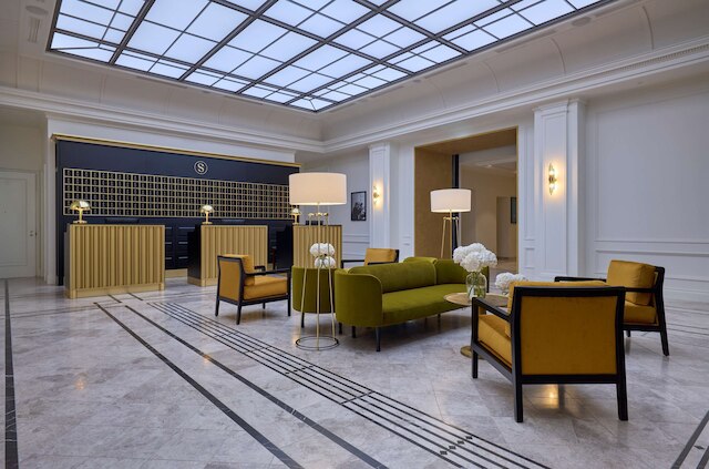 ホテル サスキ クラクフ キュリオ コレクション バイ ヒルトン