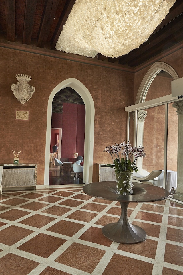 シーナ センチュリオン パレス