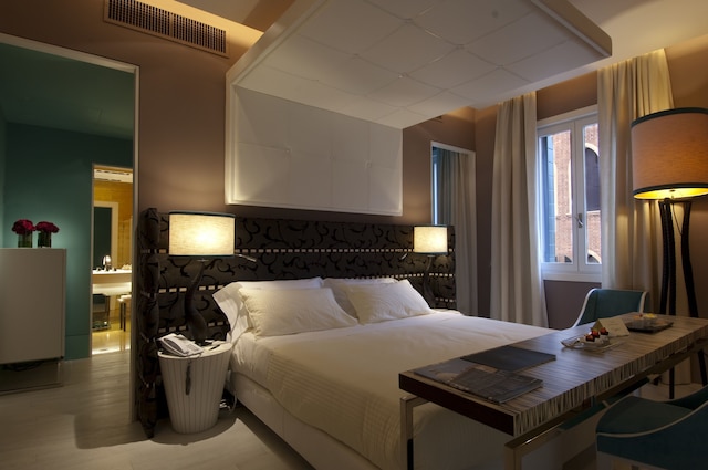 シーナ センチュリオン パレス