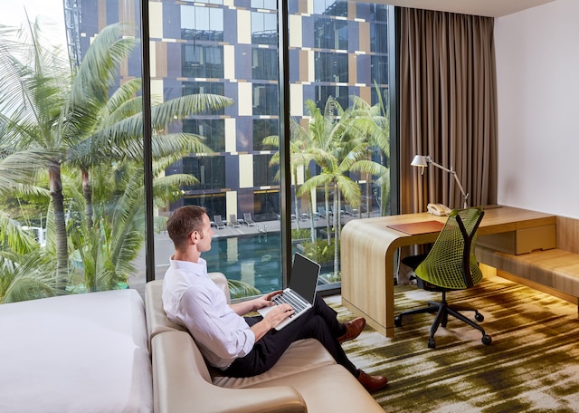 クラウン プラザ チャンギ エアポート by IHG