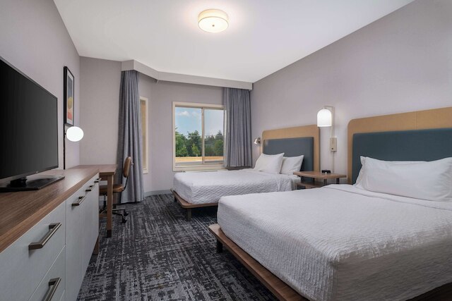 ホームウッド スイーツ メッドフォード