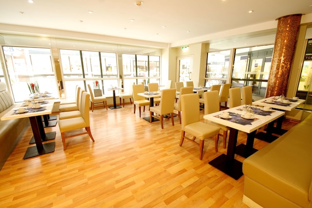 ホテル アム キーラー シュロス キール バイ プルミエール クラッセ