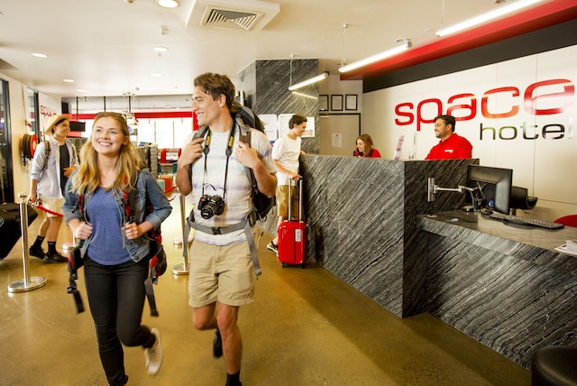 スペース ホテル