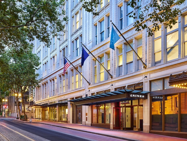 ザ ナインズ ラグジュアリー コレクション ホテル ポートランド