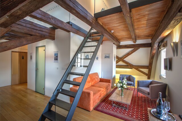 ホテル モナスティ