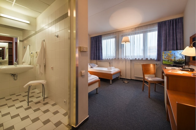 EA ホテル ポプルス