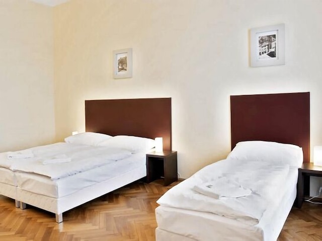 リバービュー パレス アパートメンツ