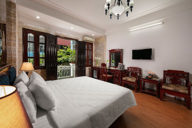 リトル ダイヤモンド ホテル