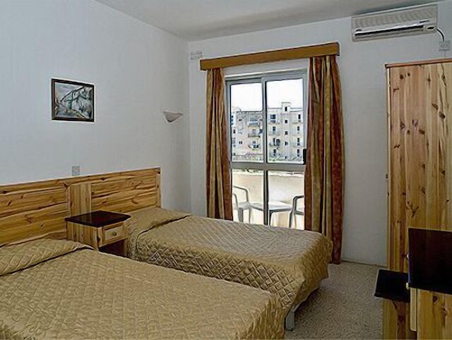 カルドール アパートメンツ