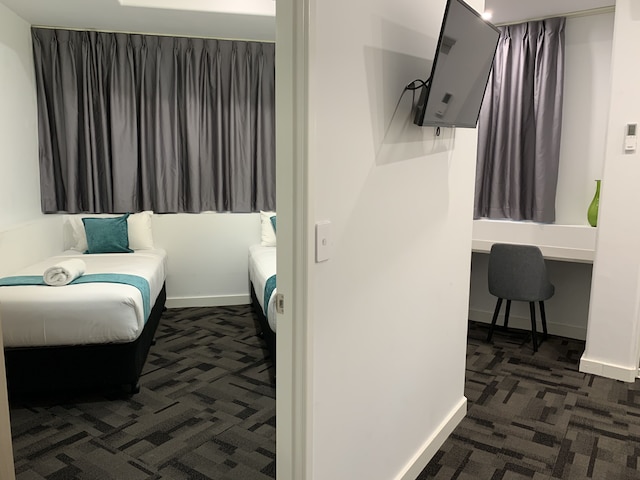 ティキ ホテル サーファーズ パラダイス