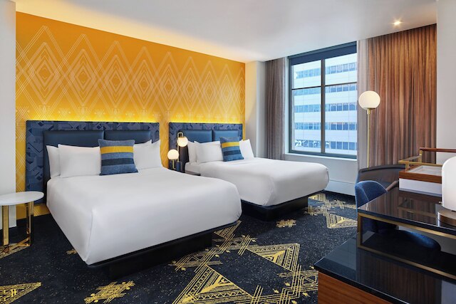 W ミネアポリス - ザ・フォシェイ