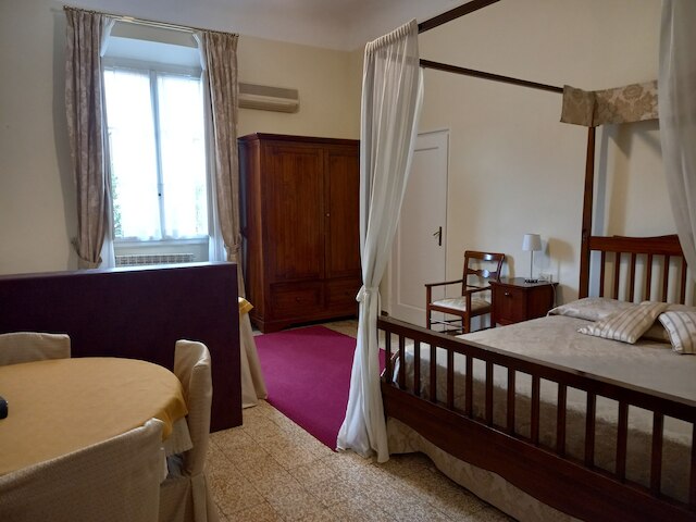 ツーリスト ハウス