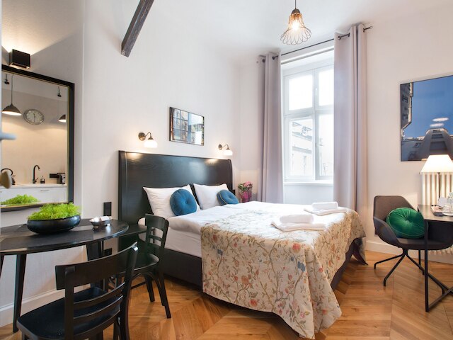 アンティーク アパートメンツ - プラッツ シチェパンスキ