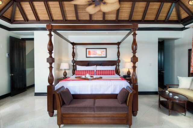 スクラブアイランドリゾート、スパ&マリーナ