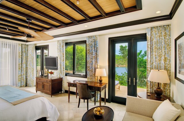 スクラブアイランドリゾート、スパ&マリーナ