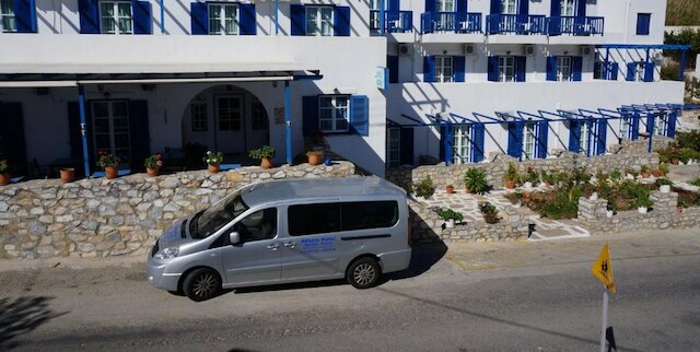 アドニスホテルナクソス