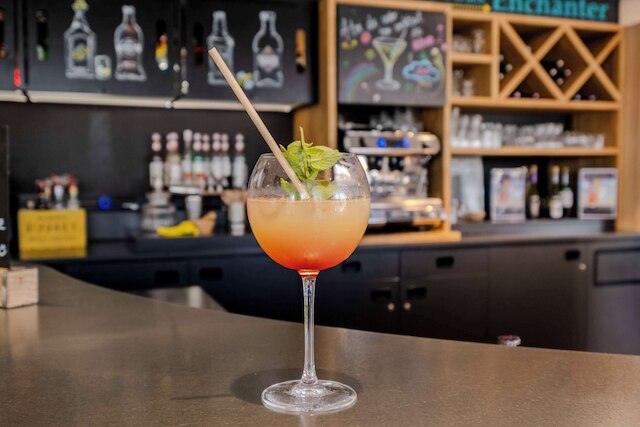 カンパニール ロワシー - アエロポール CDG - ル メニル アムロー