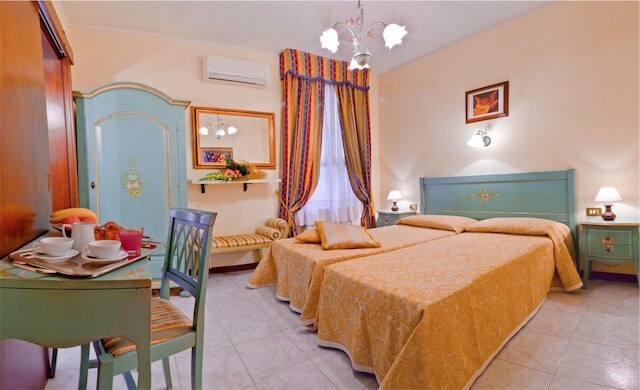 ホテル ヘンリー