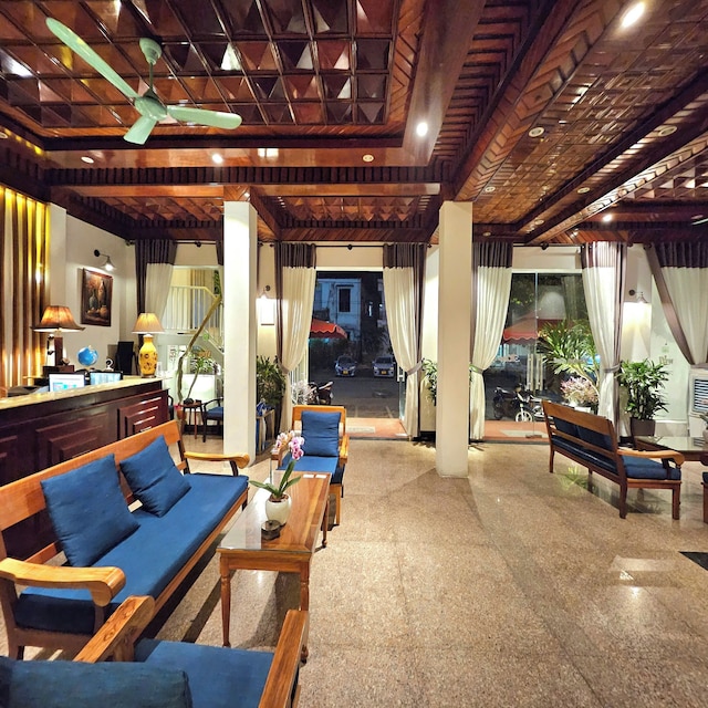 ビクトリー ホテル フエ