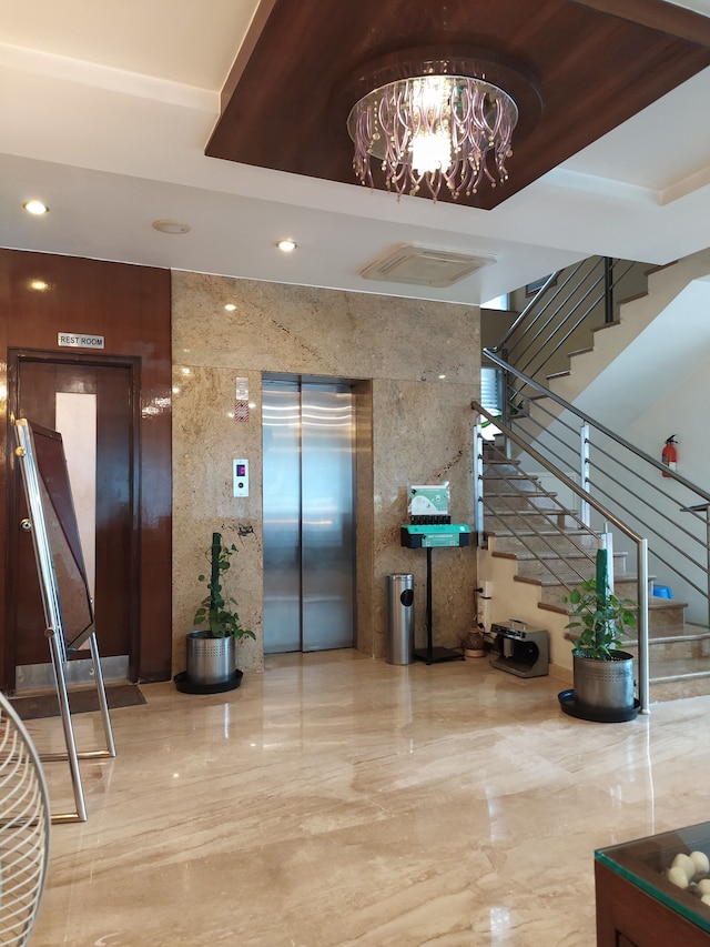 シリクレスト ホテル