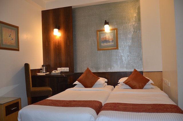 シリクレスト ホテル