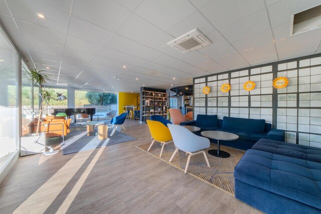 カンパニール モンペリエ ウエスト