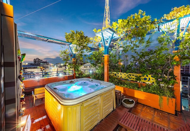 コレクション O ダイヤモンド ハウス カオサン