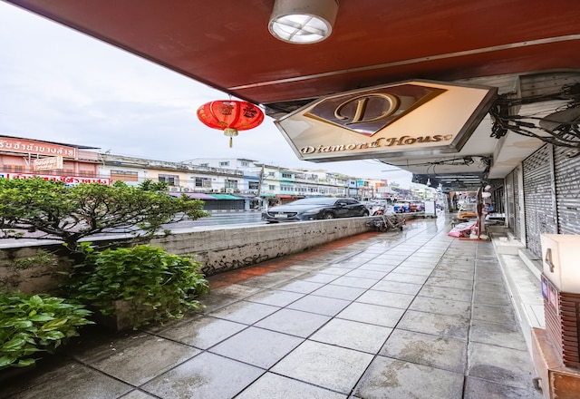 コレクション O ダイヤモンド ハウス カオサン