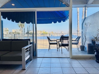 フォッグホーン ハーバー イン