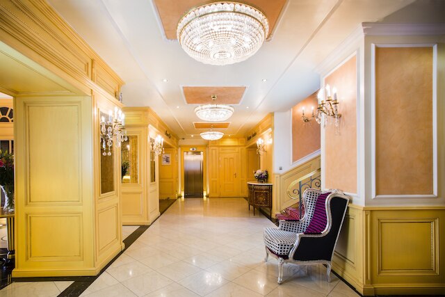 ラグジュアリー ファミリー ホテル ロイヤル パレス