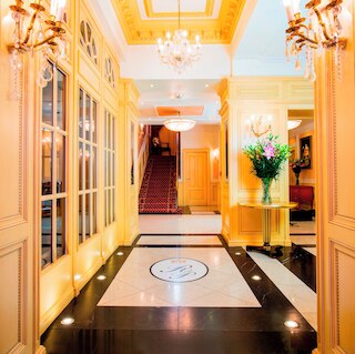 ラグジュアリー ファミリー ホテル ロイヤル パレス