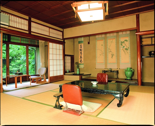 京都 南禅寺 八千代 (1915 年創業)