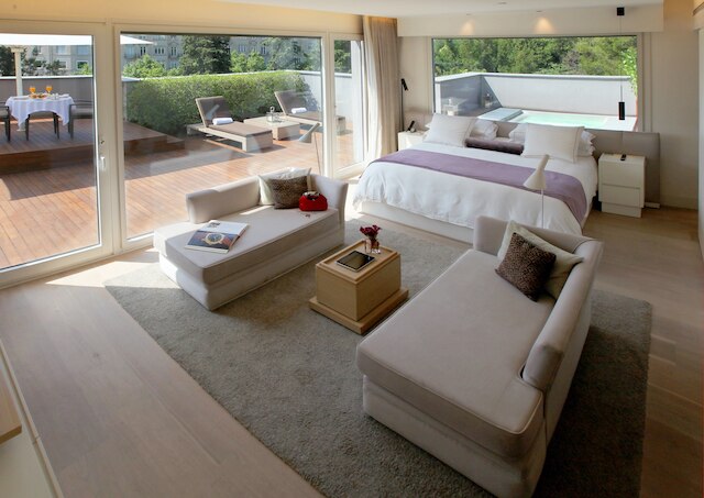 アバック レストラン & ホテル