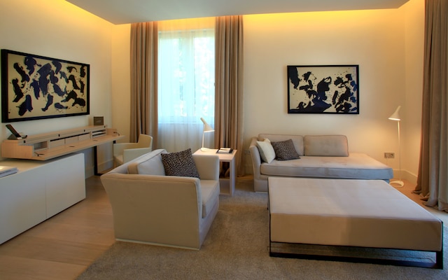 アバック レストラン & ホテル