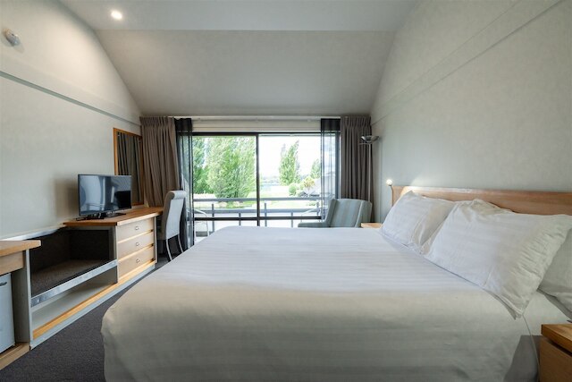 エッジウォーター