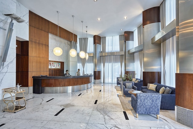 ローズ レイハーン バイ ロタナ