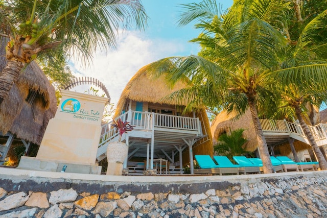 ハイ タイド ビーチ リゾート