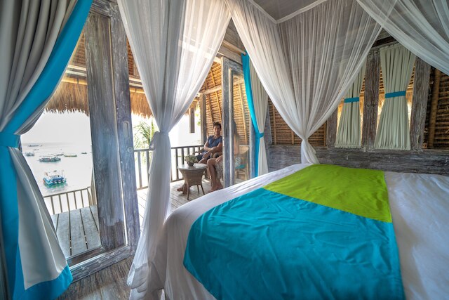 ハイ タイド ビーチ リゾート