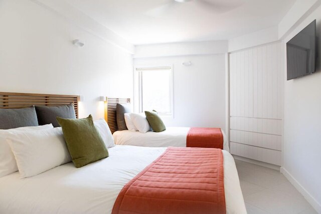 ネタニヤ ヌーサ ビーチフロント リゾート