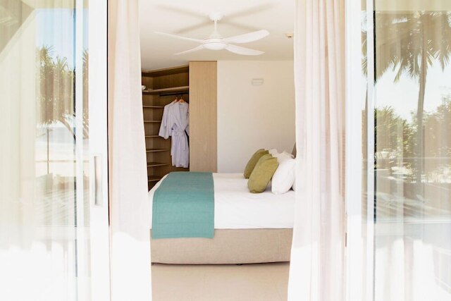 ネタニヤ ヌーサ ビーチフロント リゾート