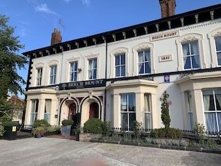 ビーチマウントホテル - 無料駐車場