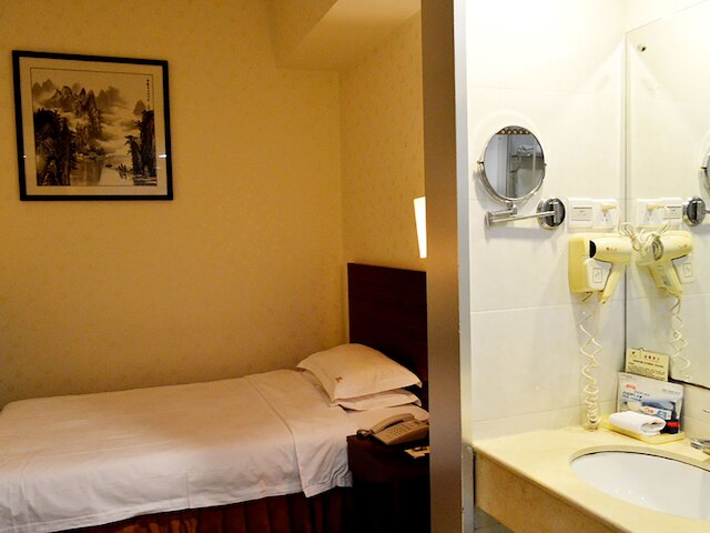 パーヂョウ ホテル (琶洲酒店)