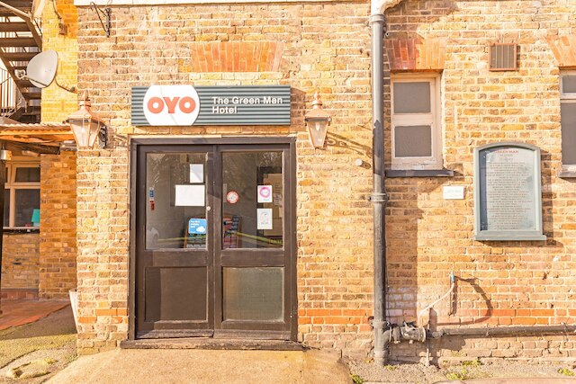 OYO ザ グリーン マン パブ アンド ホテル