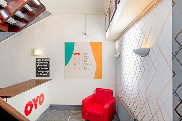 OYO ザ グリーン マン パブ アンド ホテル