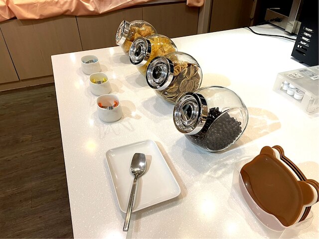 ヨミ ホテル - MRT シュアングリアン ステーション