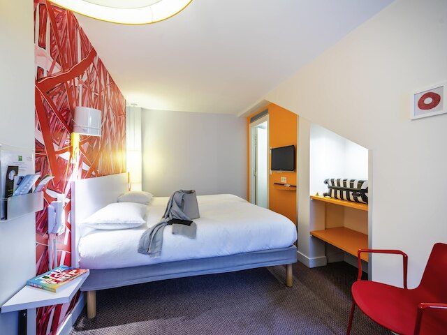 イビス スタイルズ パリ ラ デファンス クールブボア